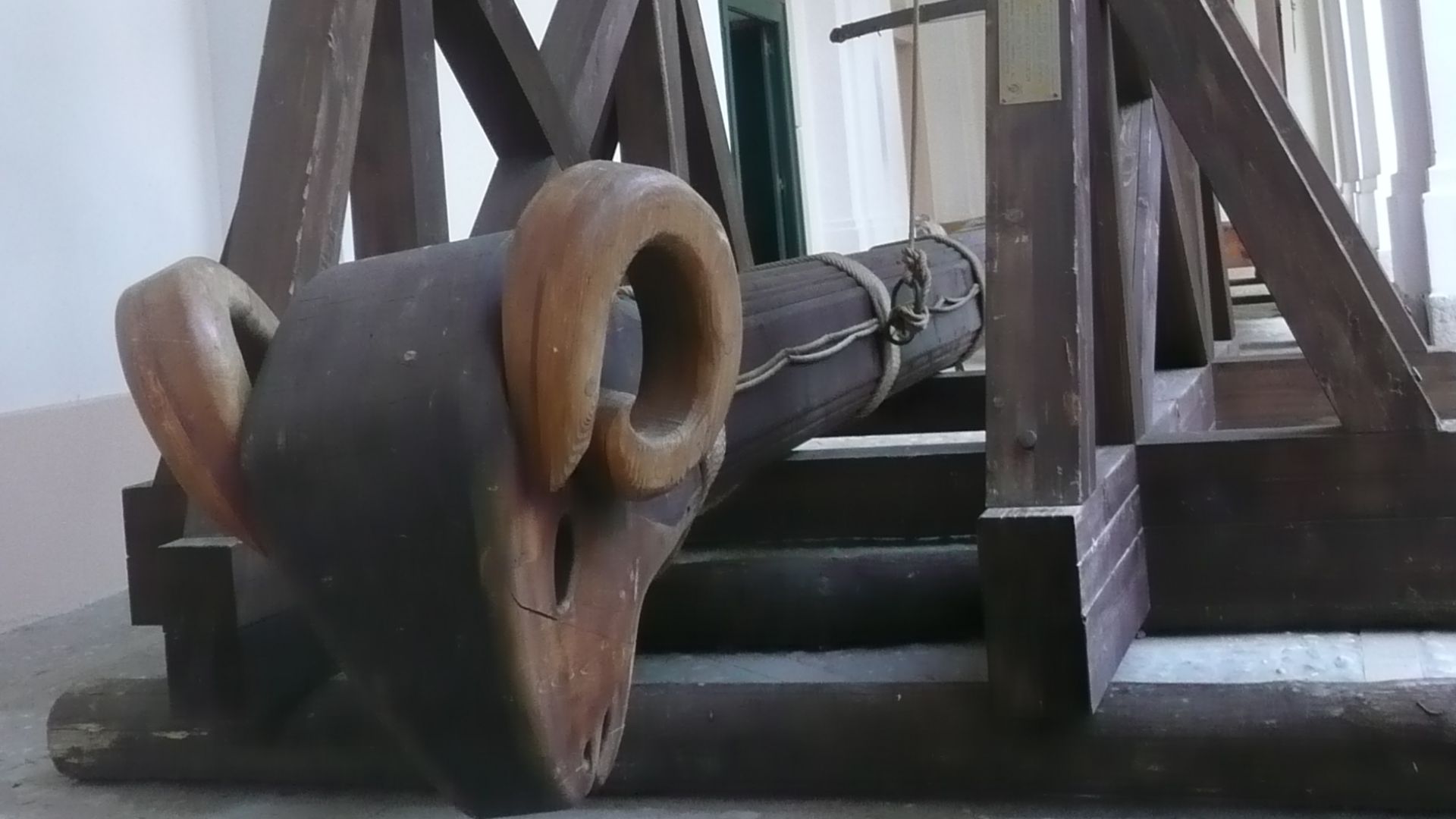 File:Medieval battering ram.JPG