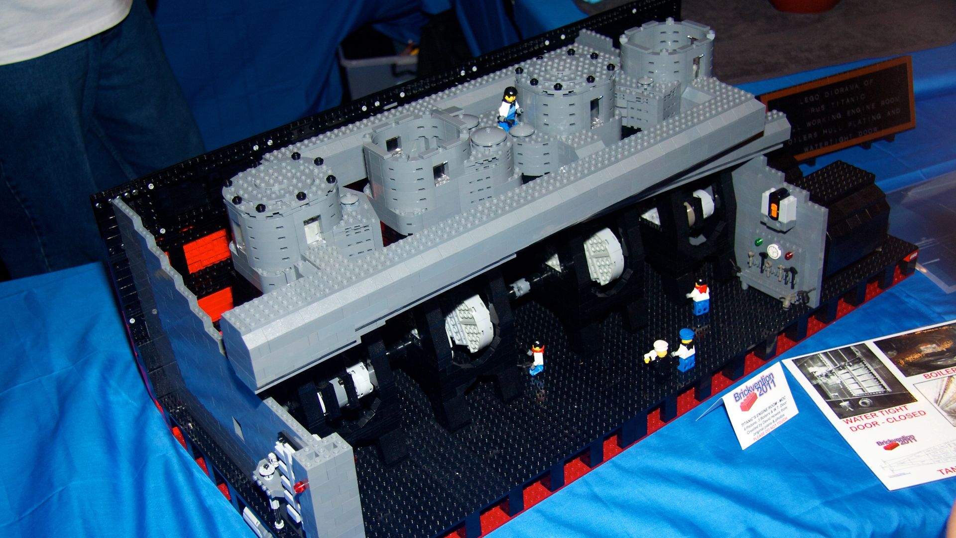 File:LEGO Titanic Engine (5359296869).jpg