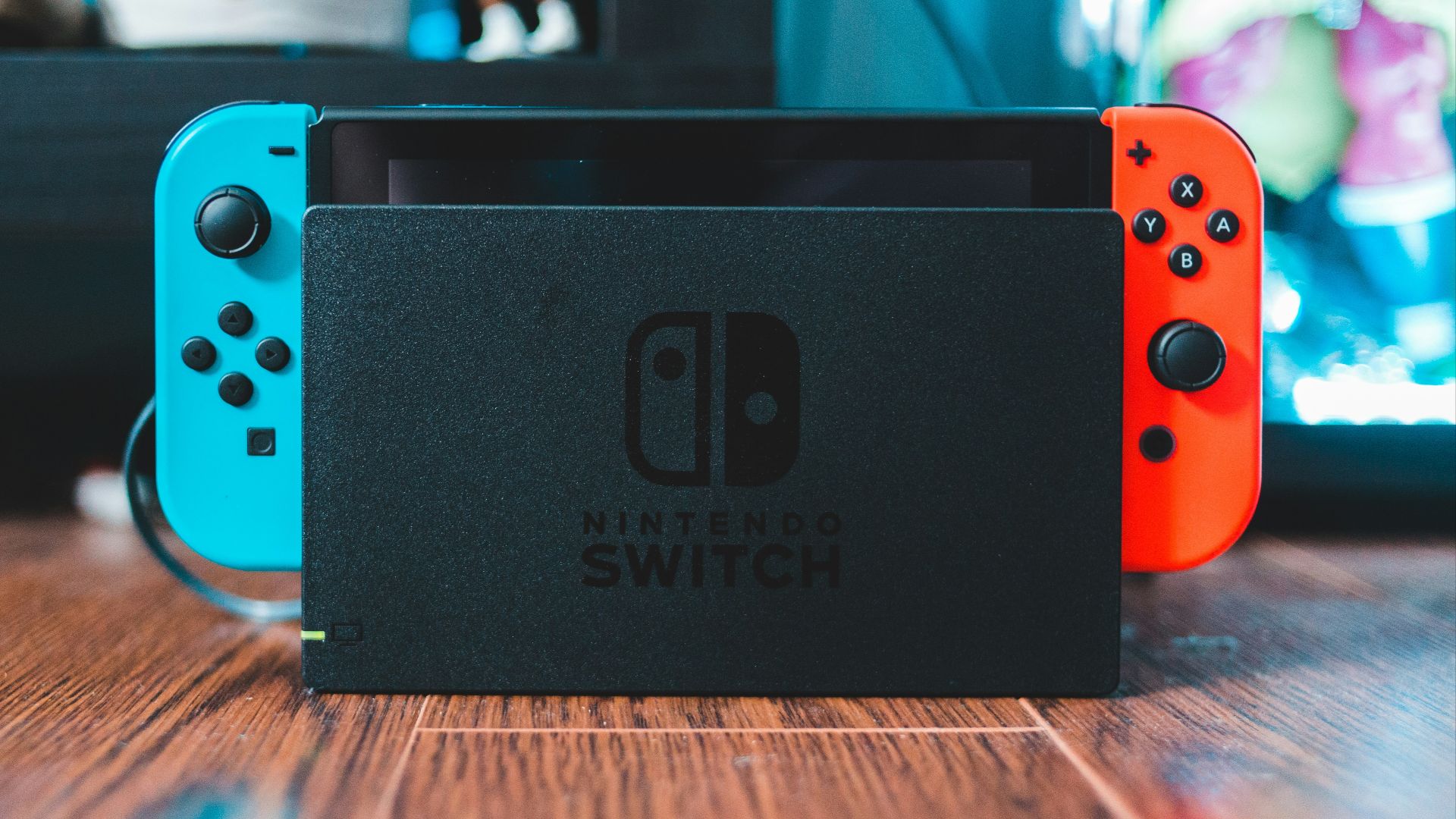 black and red nintendo switch
