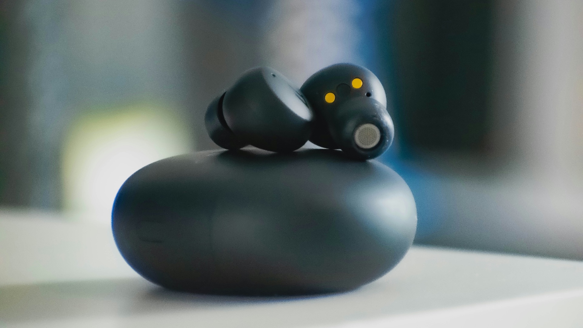 a close up of a black and white object