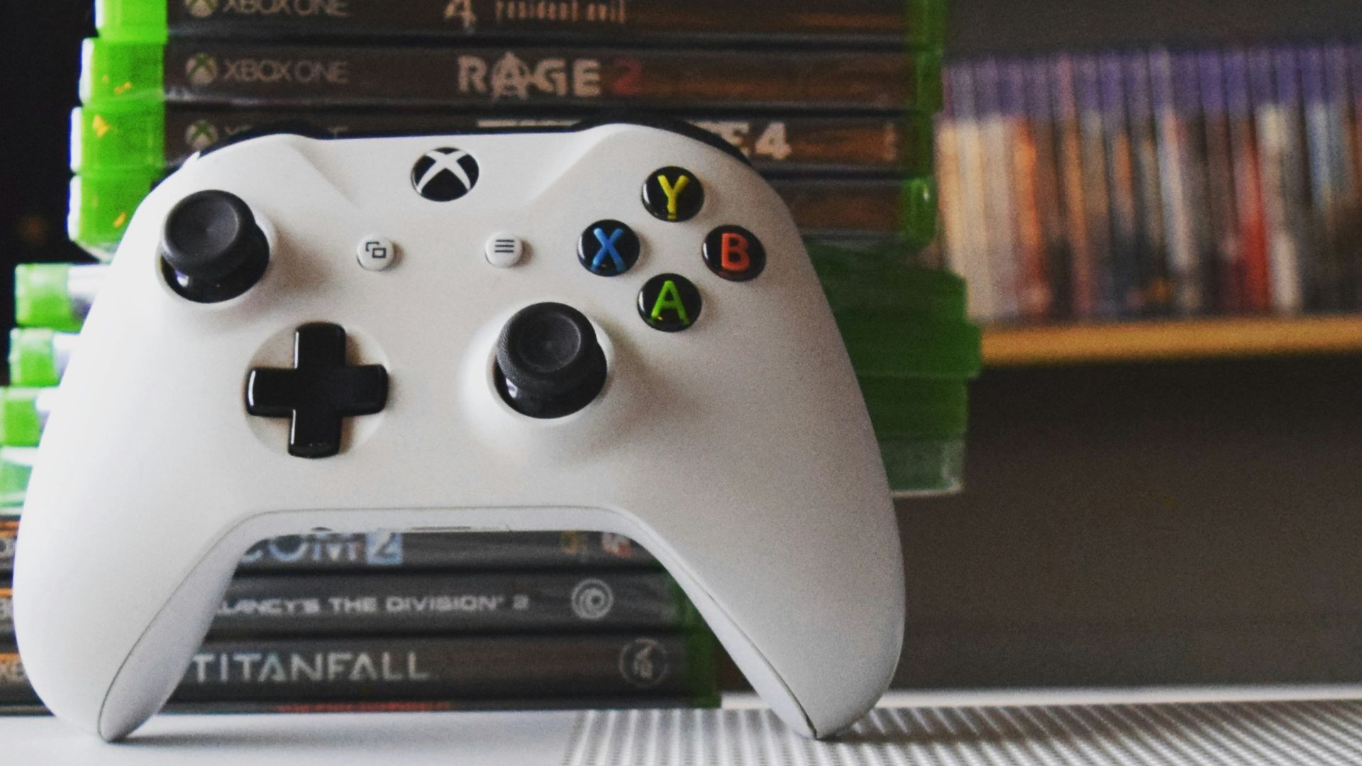white xbox one game controller