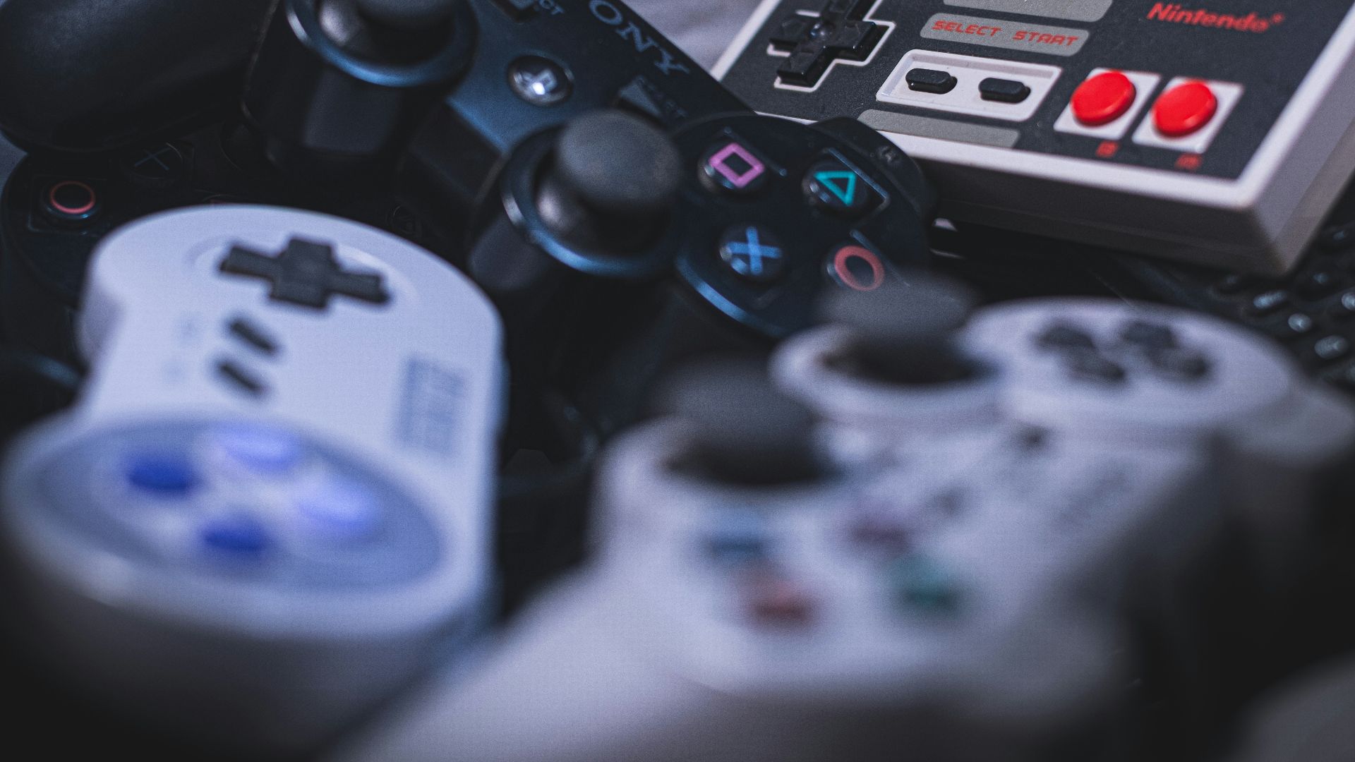 white sony ps 4 game controller