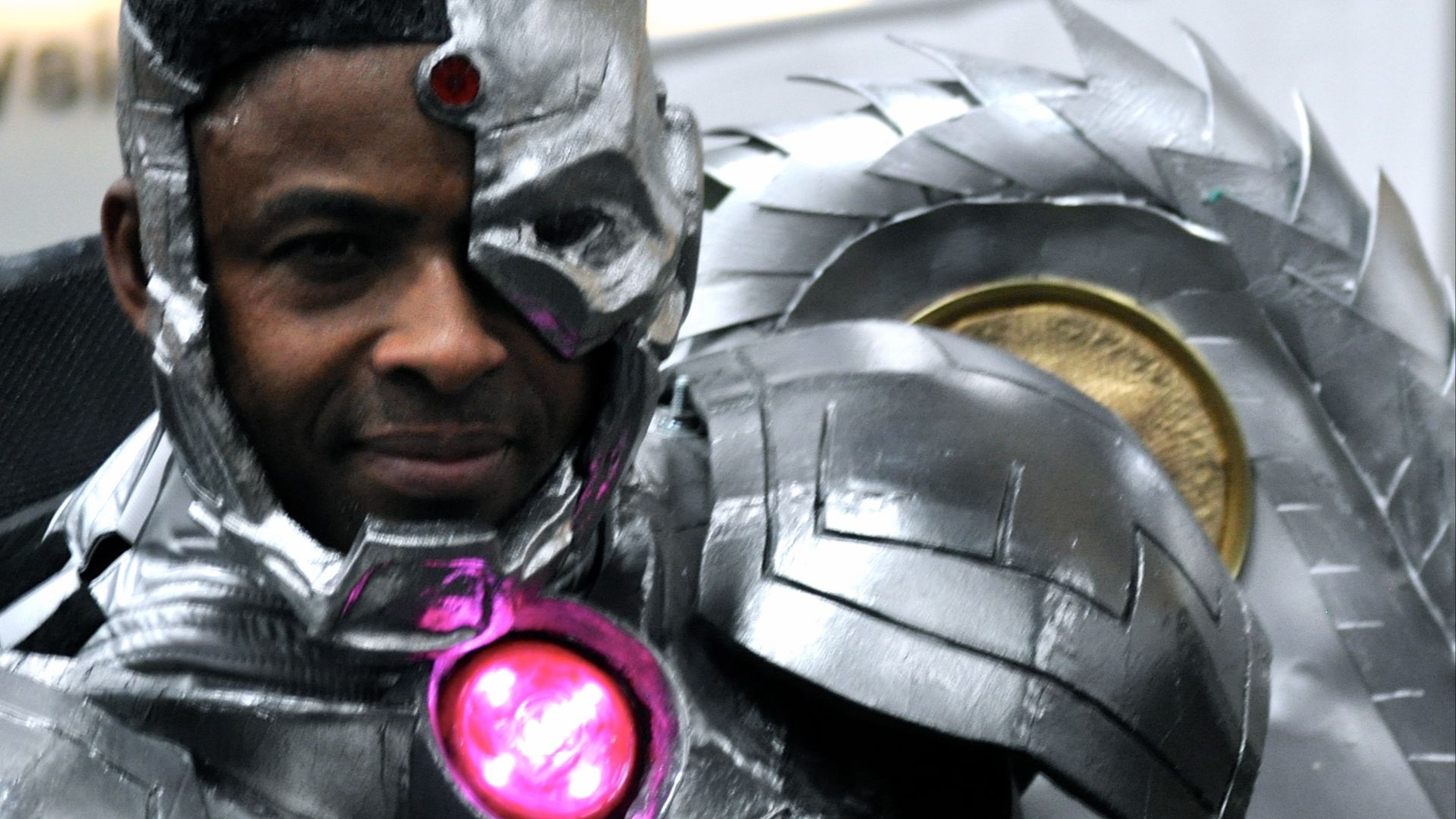 File:Comic Con 2013 - Cyborg and Hawkgirl (9336007294) (cropped).jpg