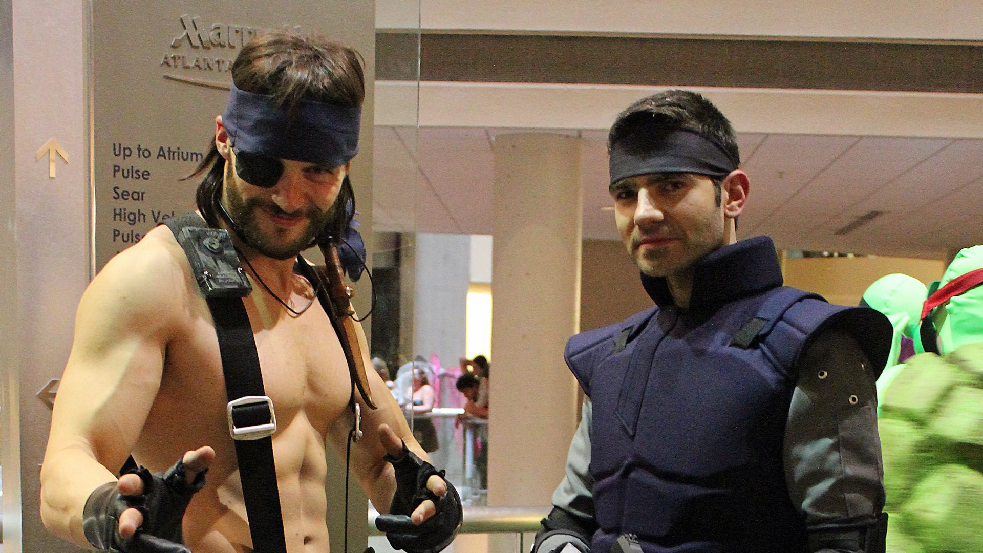 File:Dragon Con 2014 - Solid Snake and Naked Snake (15447831839).jpg