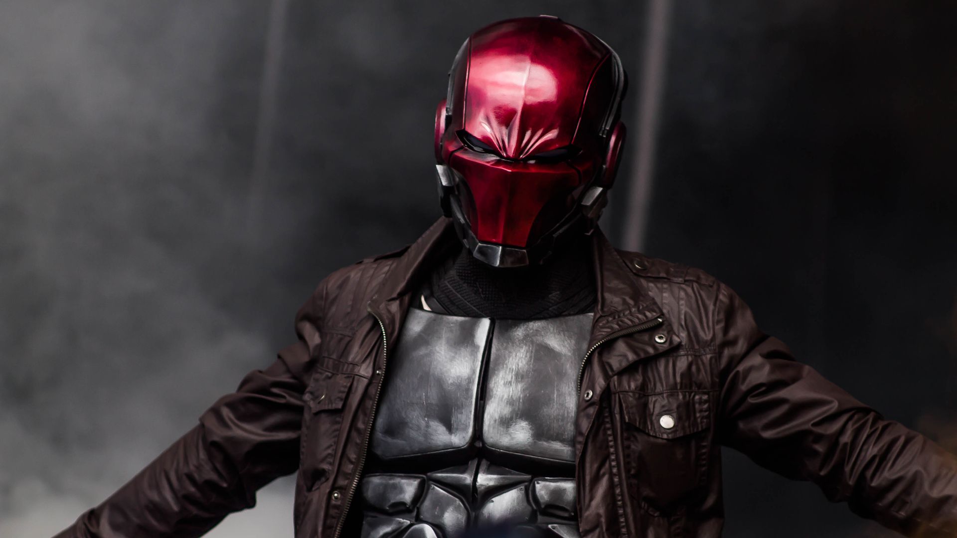 File:Red Hood Cosplay 1.jpg