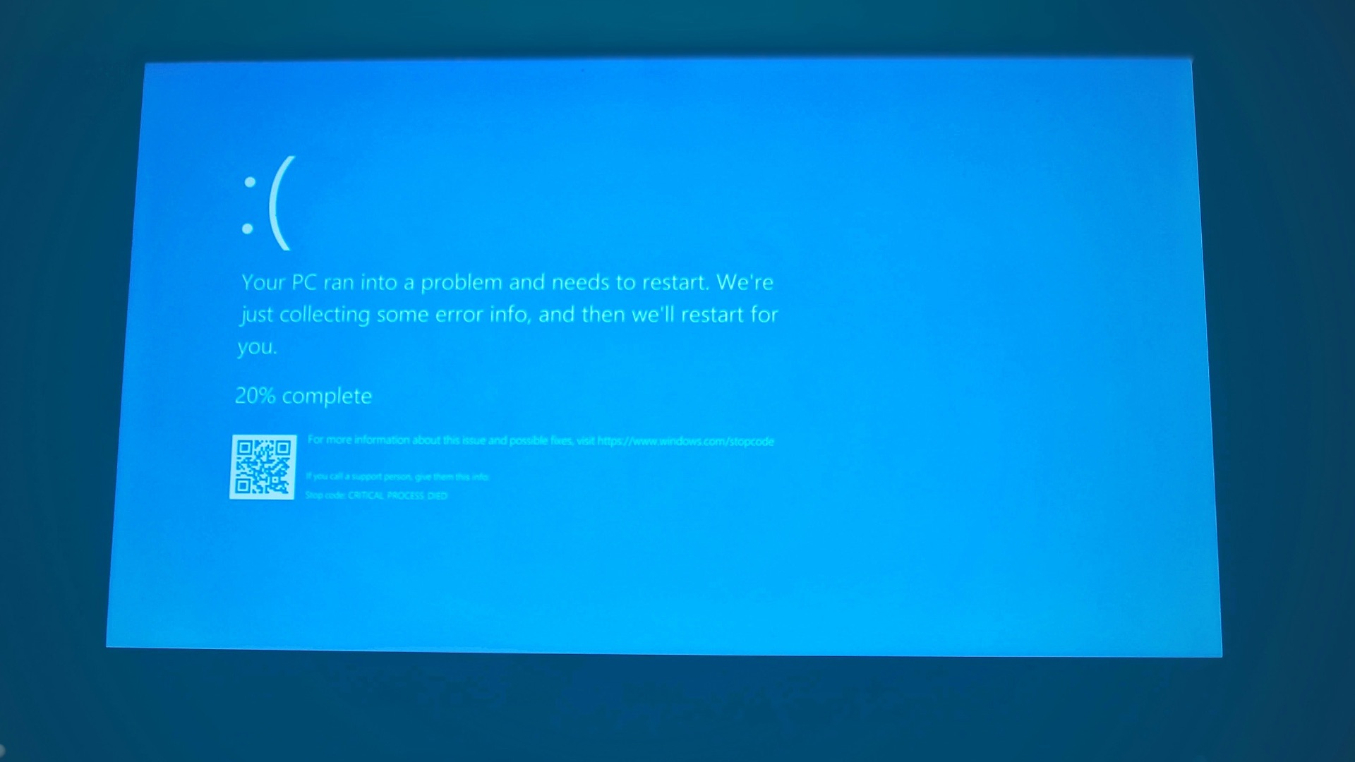 black flat screen computer monitor