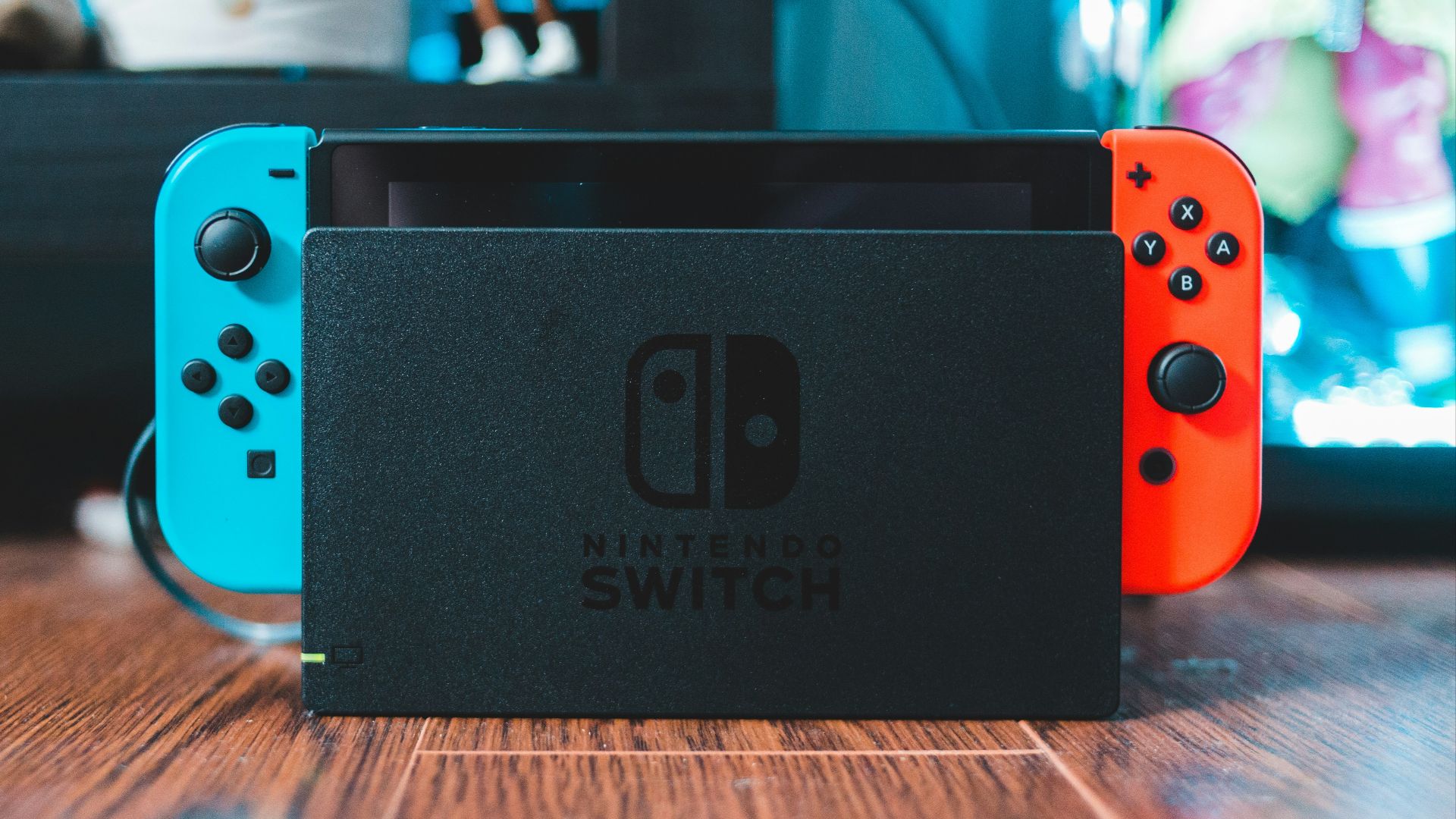 black and red nintendo switch