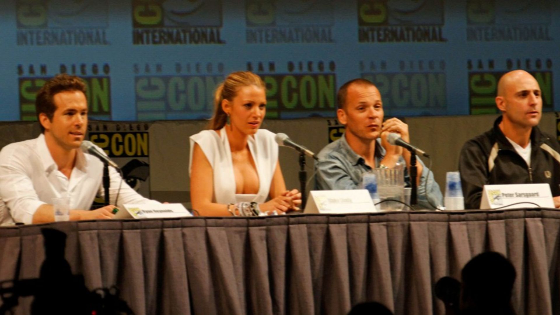 File:Green Lantern Comic-Con.jpg