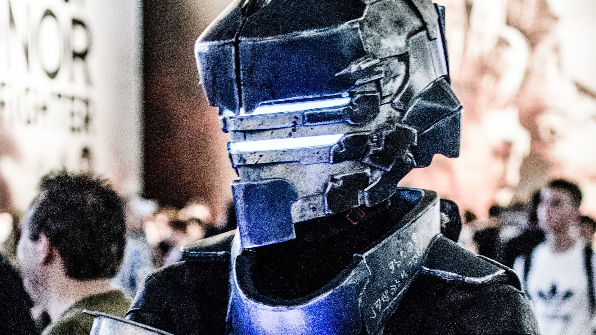 File:Isaac Clarke from Dead Space @ Gamescom 2012 (7813898596).jpg