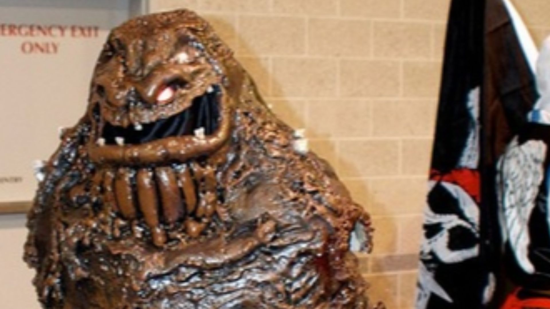 File:Clayface (2013 RI Comic Con).jpg