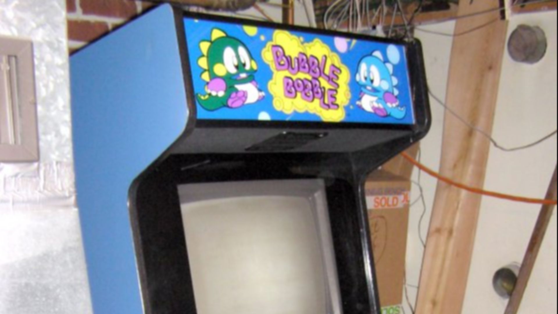 File:Bubble Bobble arcade machine.jpg