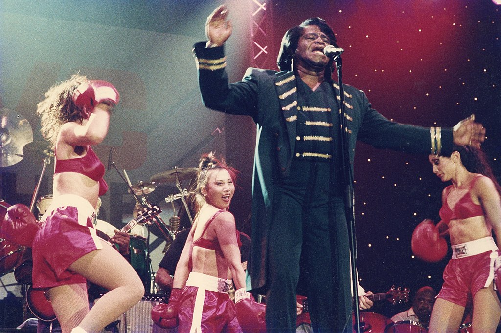 1024px-James_Brown_in_Concert.jpg