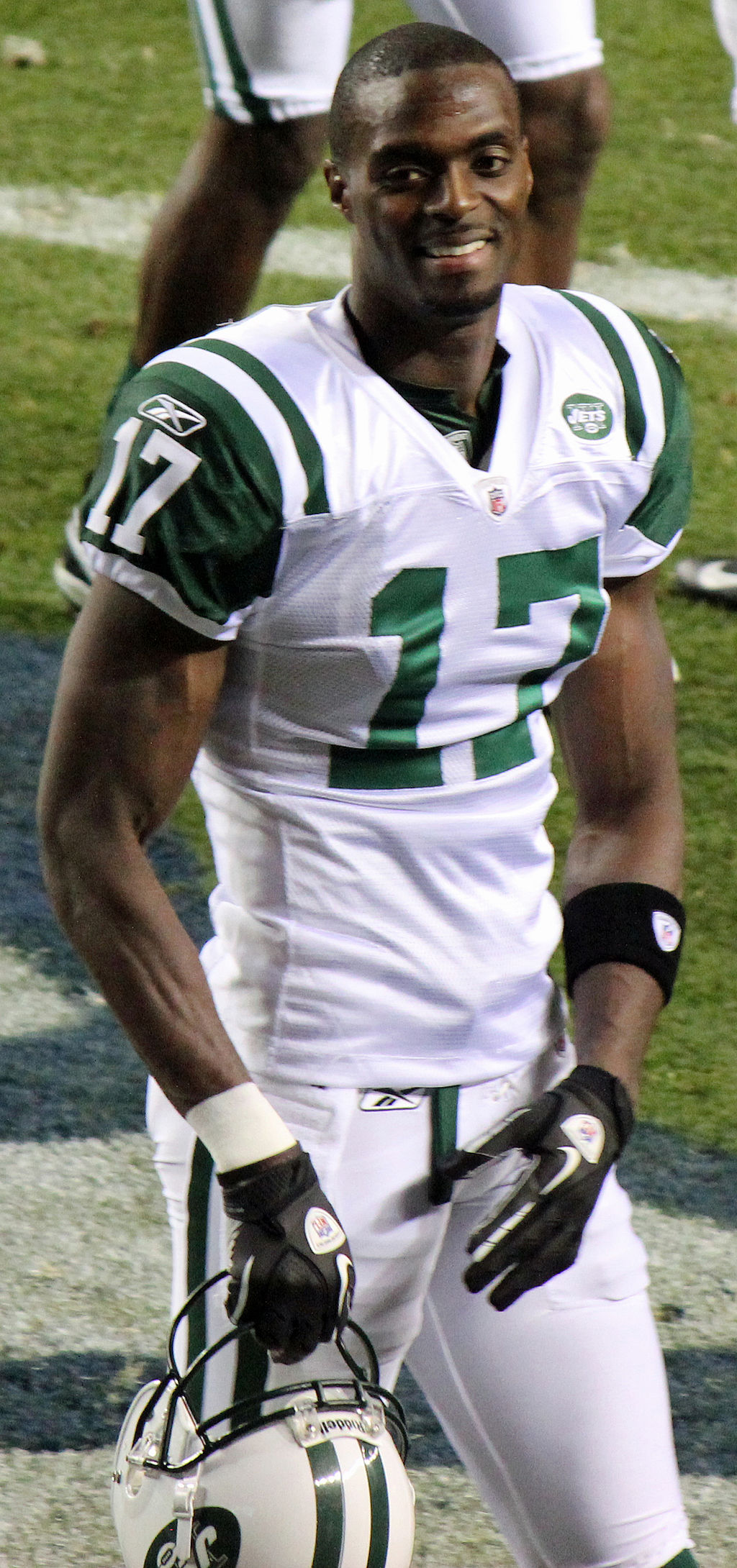 1024px-Plaxico_Burress_smiles.jpg