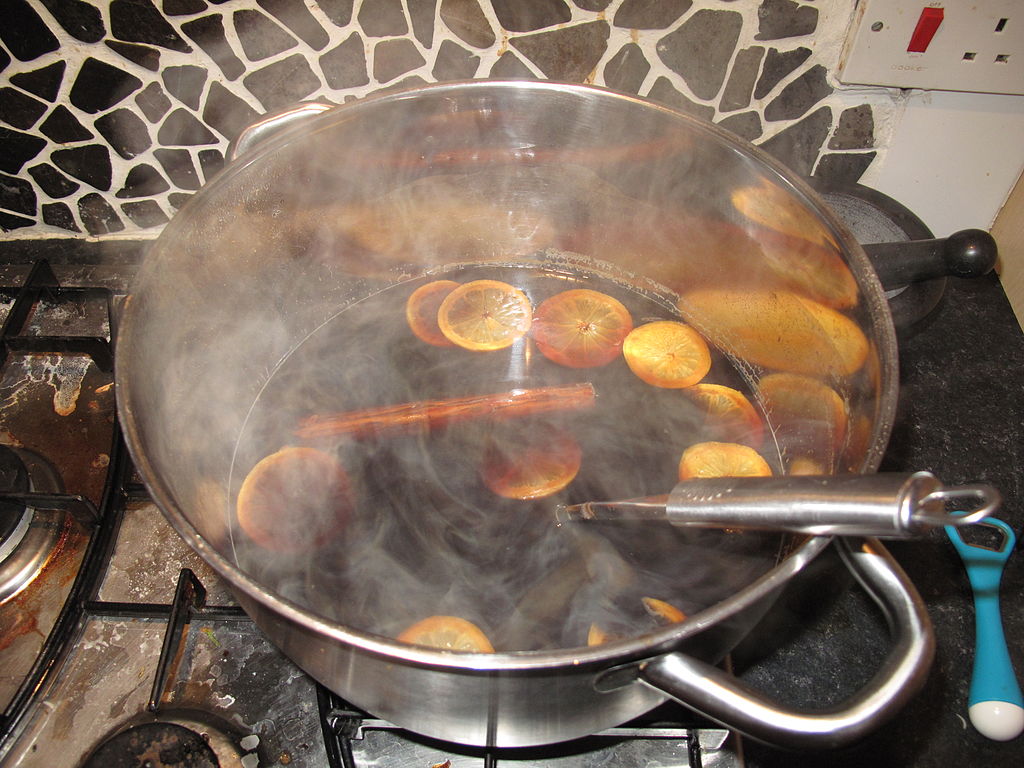 1024Px-Wassail (4221293123)