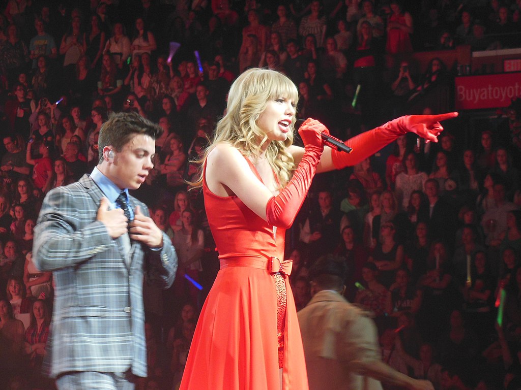 Taylor Swift Red Tour (8642414726)