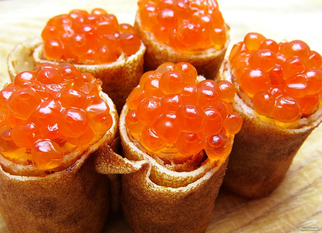 1024Px-Blini With Salmon Roe