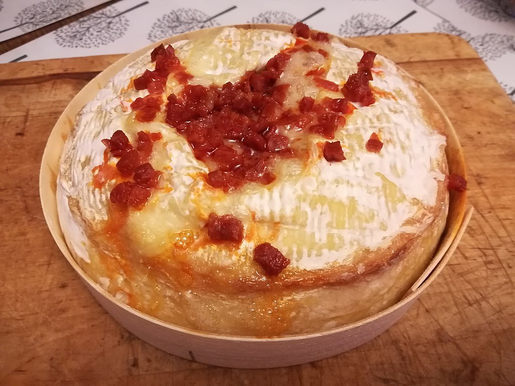 1024Px-Camembert Baked With Chorizo (Poznan) (2)