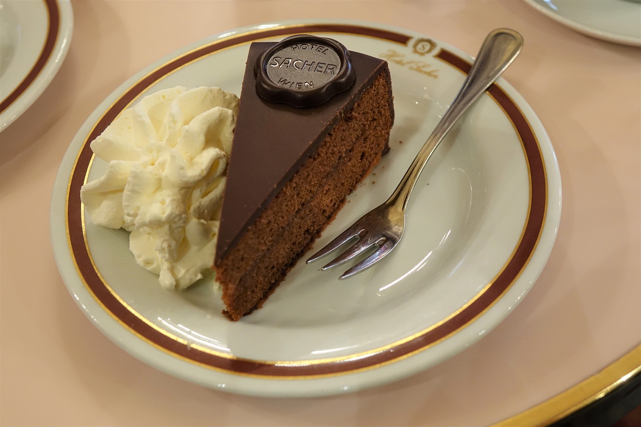 Sacher-4902327 1280