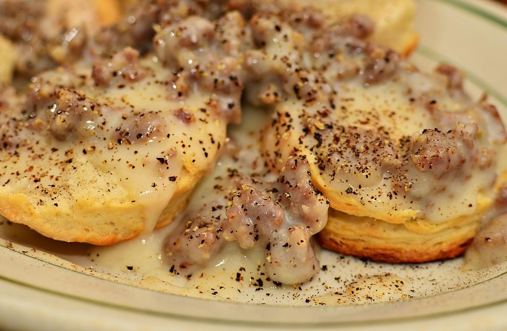 1024Px-Biscuits And Sausage Gravy (6340833792)