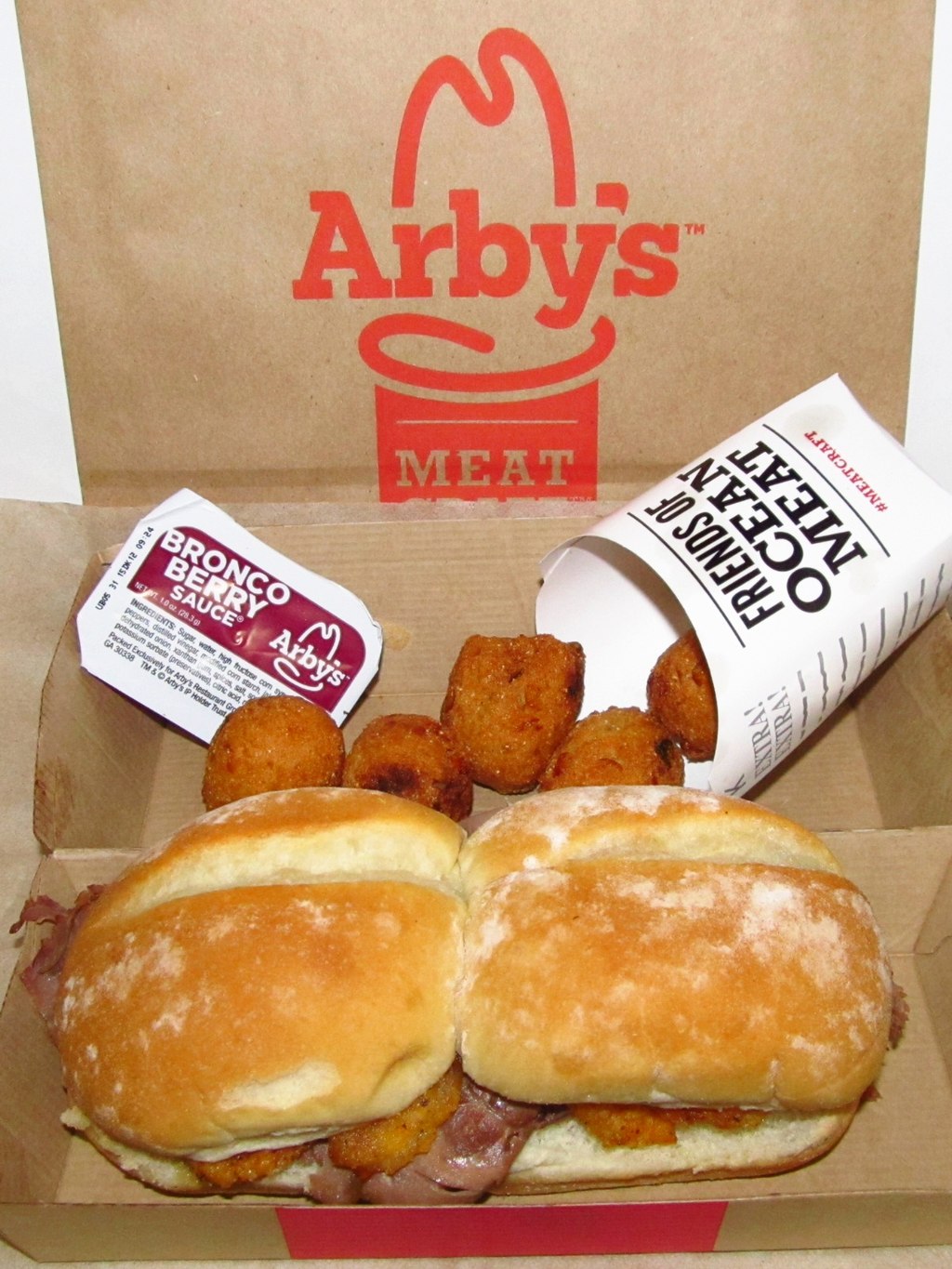 1024Px-Arby's Mighty Minis & Hush Puppies (22289017953)
