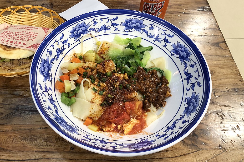 Biang Biang Noodles At Qintangyizhan, Tianzhu, Beijing (20200412133323)