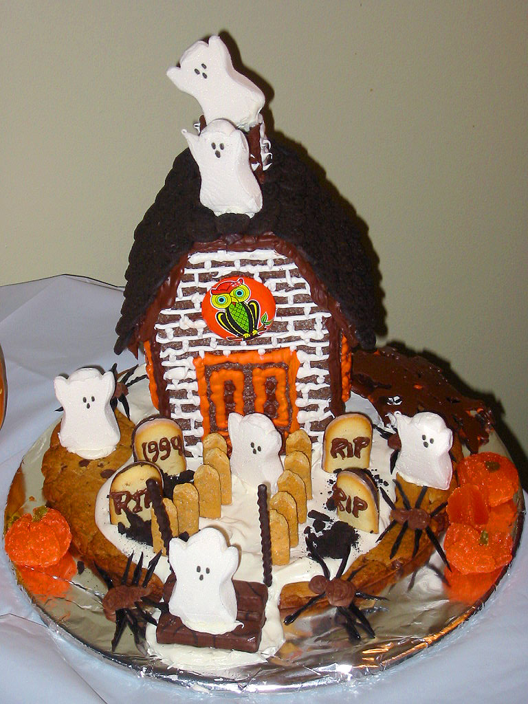 File:Haunted gingerbread house.jpg