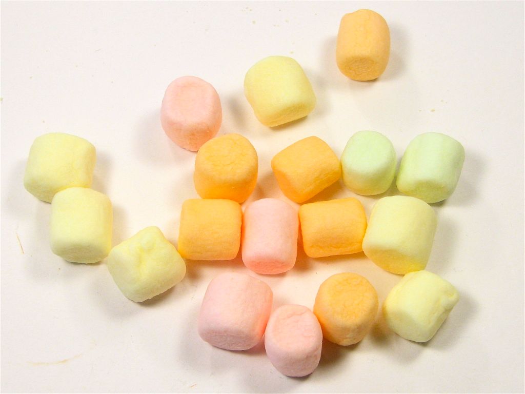 File:Miniature marshmallows (768587822).jpg