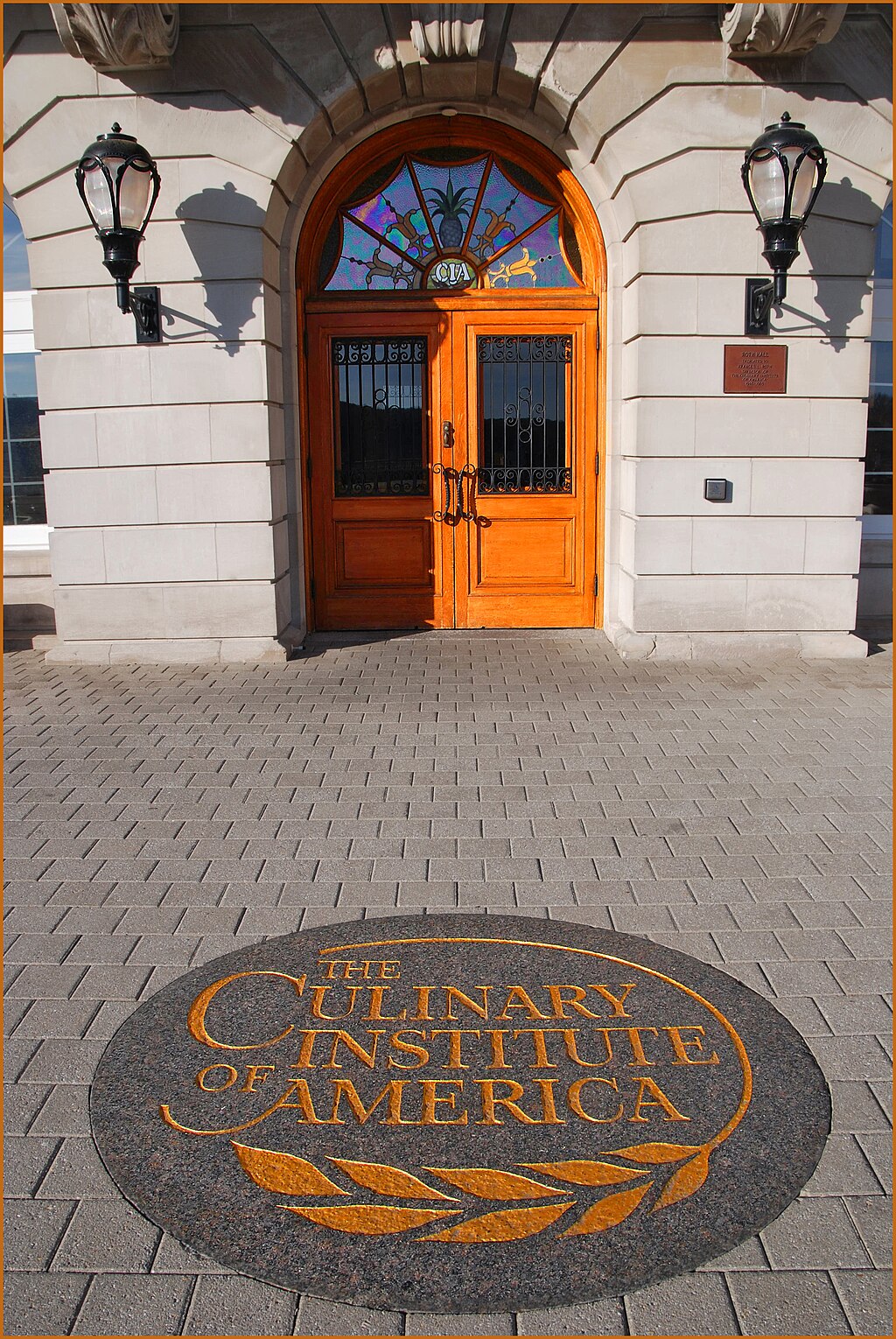 1024Px-Entrance To The Culinary Institute Of America (Cia) Hyde Park (Ny) April 2016 (27601994211)