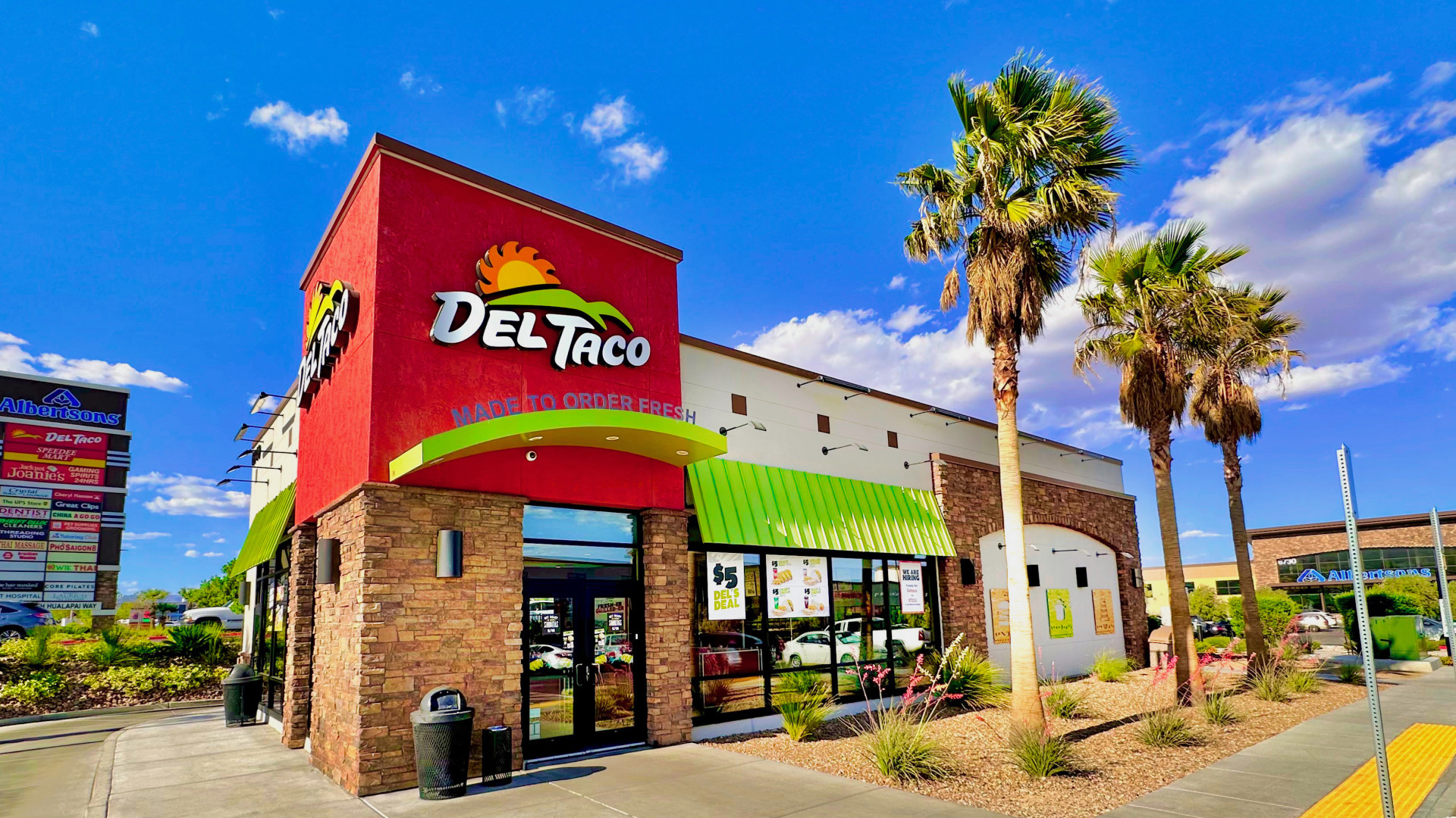 File:A Del Taco restaurant in Las Vegas, Nevada.jpg