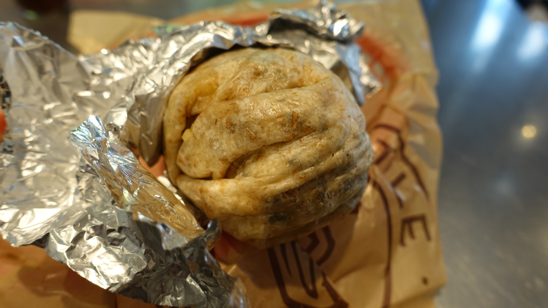 File:Burrito, Chipotle Mexican Grill, Rue de Montfaucon, Paris 001.jpg