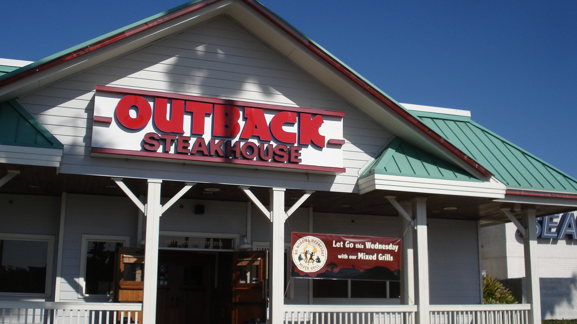 File:Outback Steakhouse CA.JPG