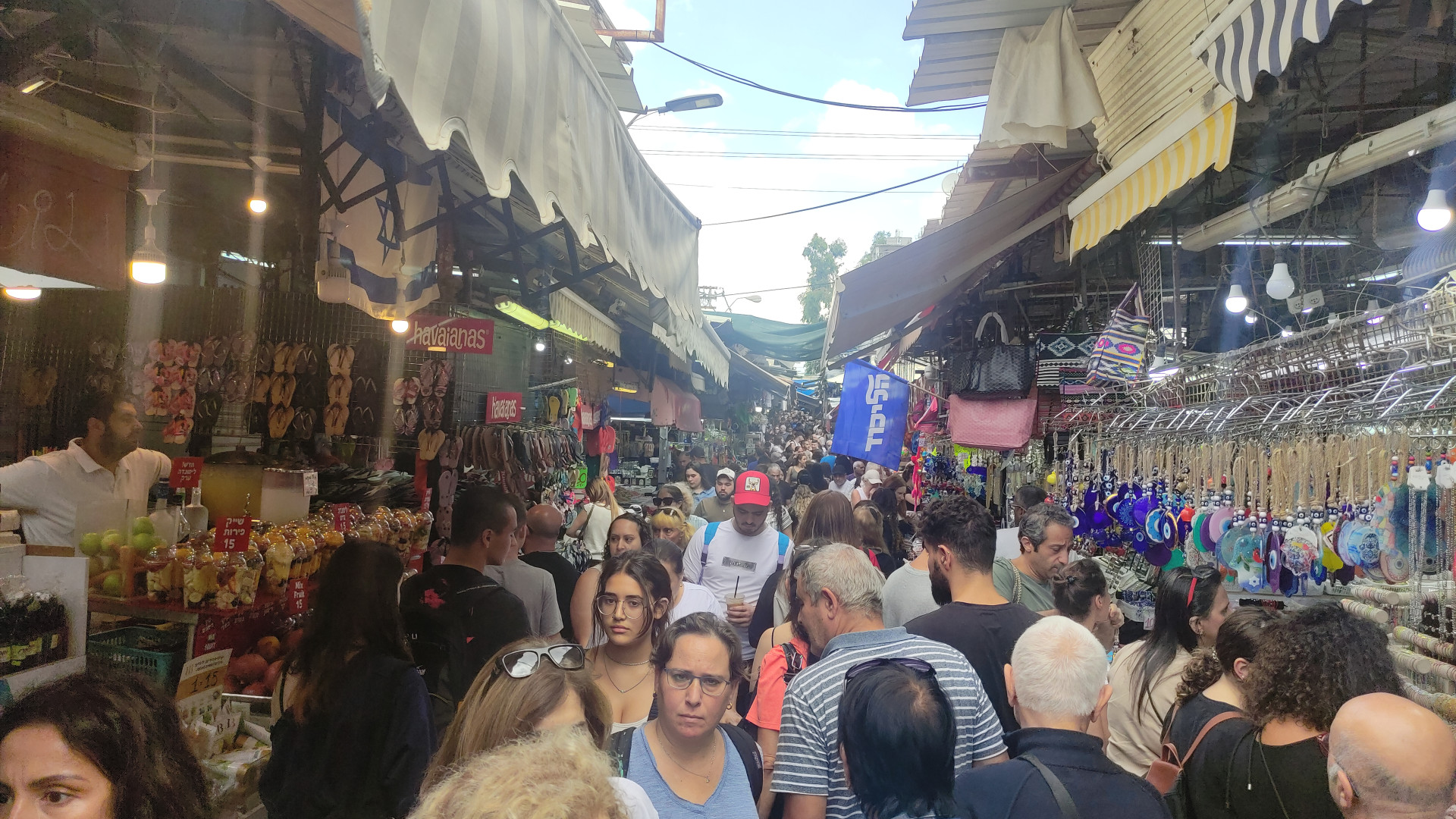 File:Carmel Market with Likud flag 02.jpg