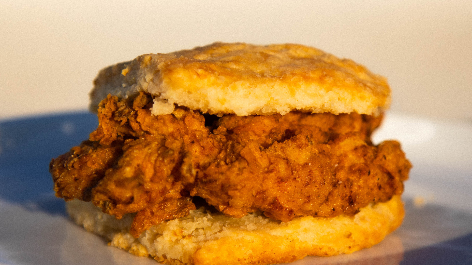 File:North Carolina Style Southern Fried Chicken Biscuit Sandwich.jpg