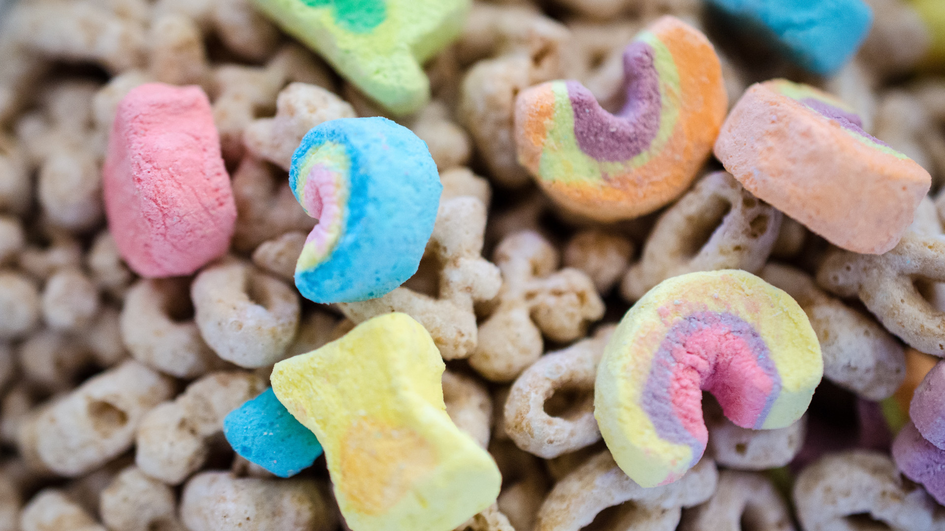 File:Lucky Charms Marshmallows (marbits) (11093270123).jpg