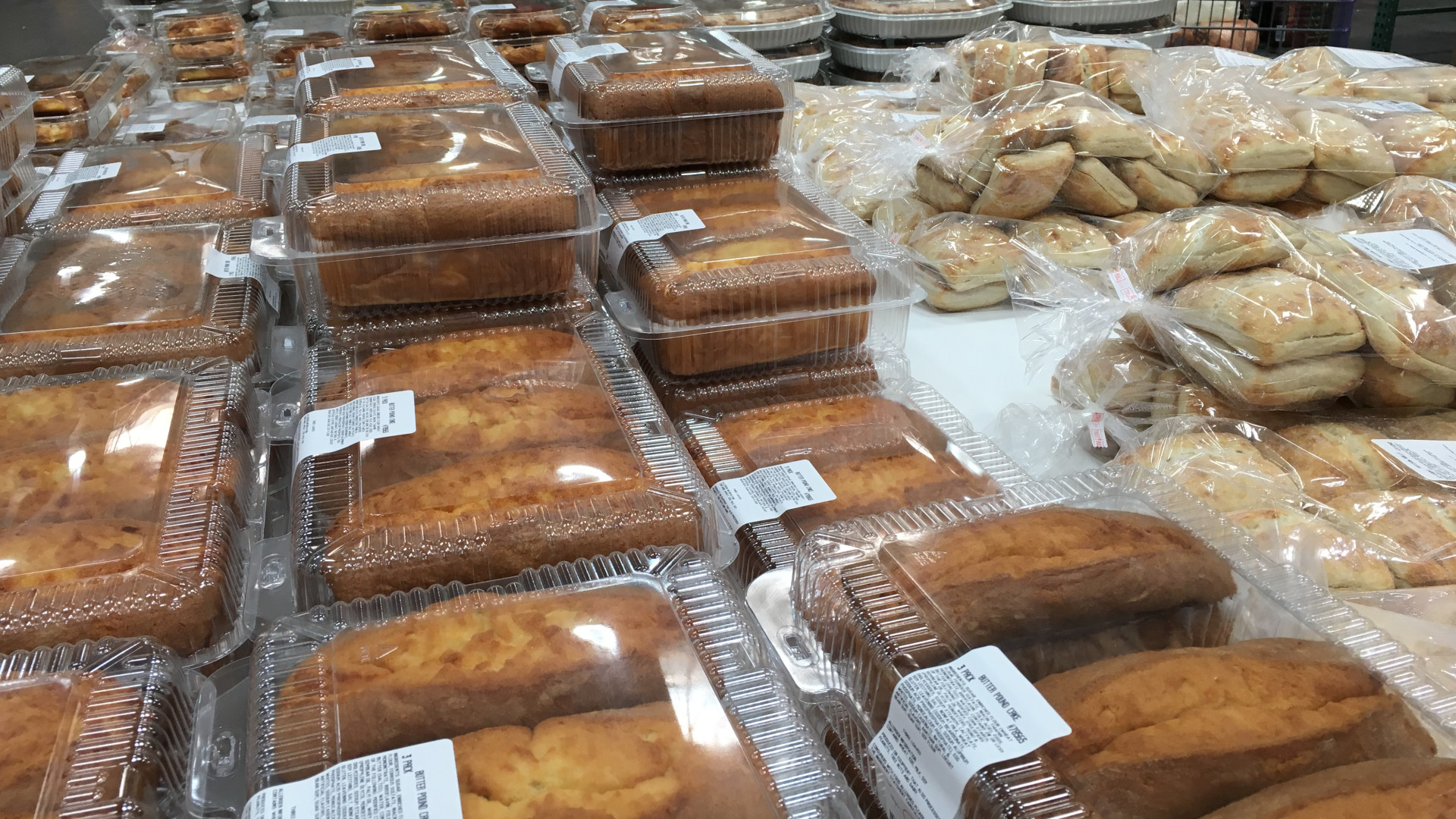 File:Cookies, Cakes, Bread, and Baked Goods.jpg