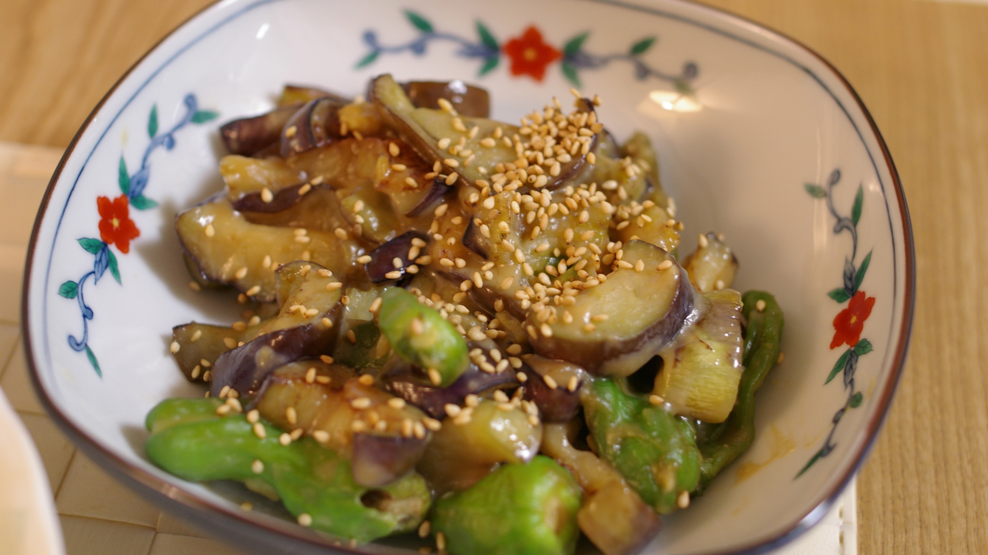 File:Stir-fried eggplant with miso paste (2705949129).jpg