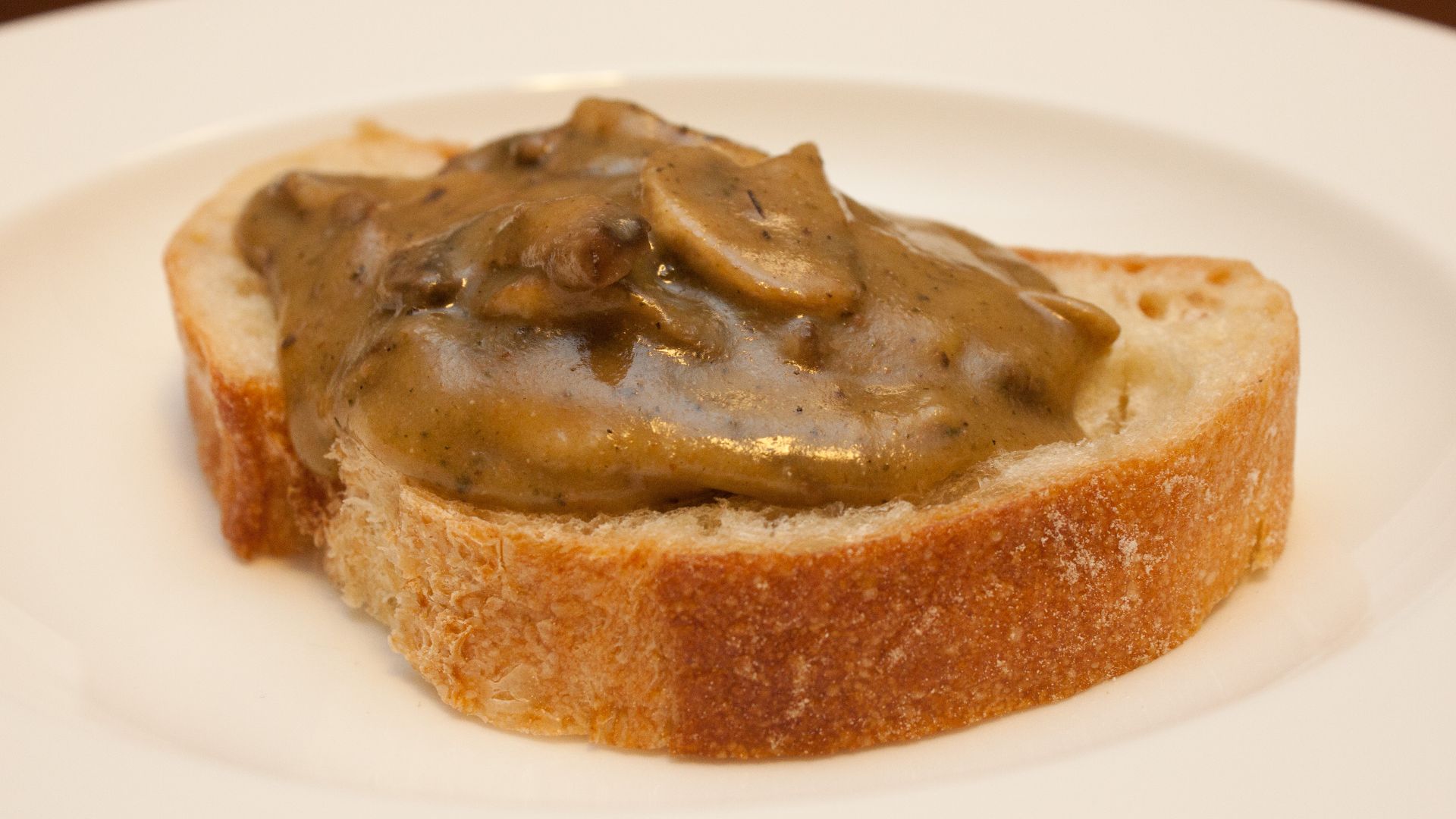 File:Mushroom gravy (29307464058).jpg