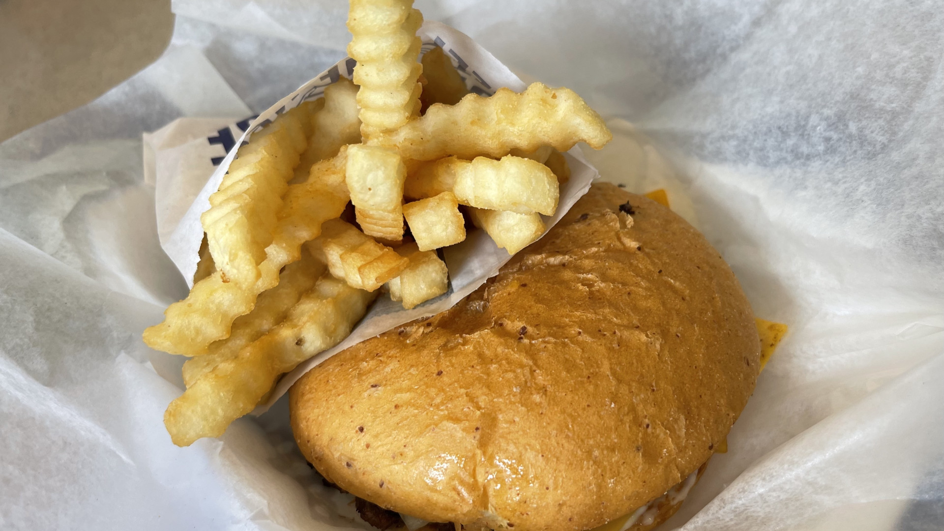 File:Culver's in Marion, Indiana - June 2022 - Sarah Stierch 06.jpg