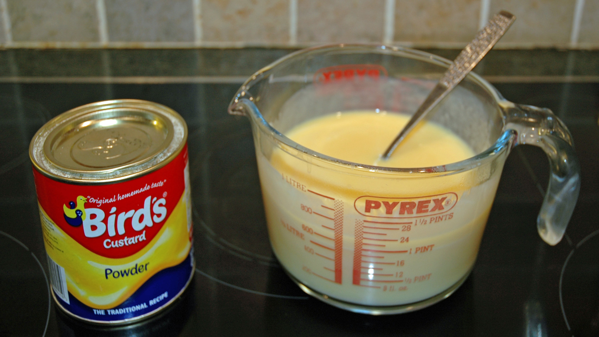 File:Bird's-Custard.jpg