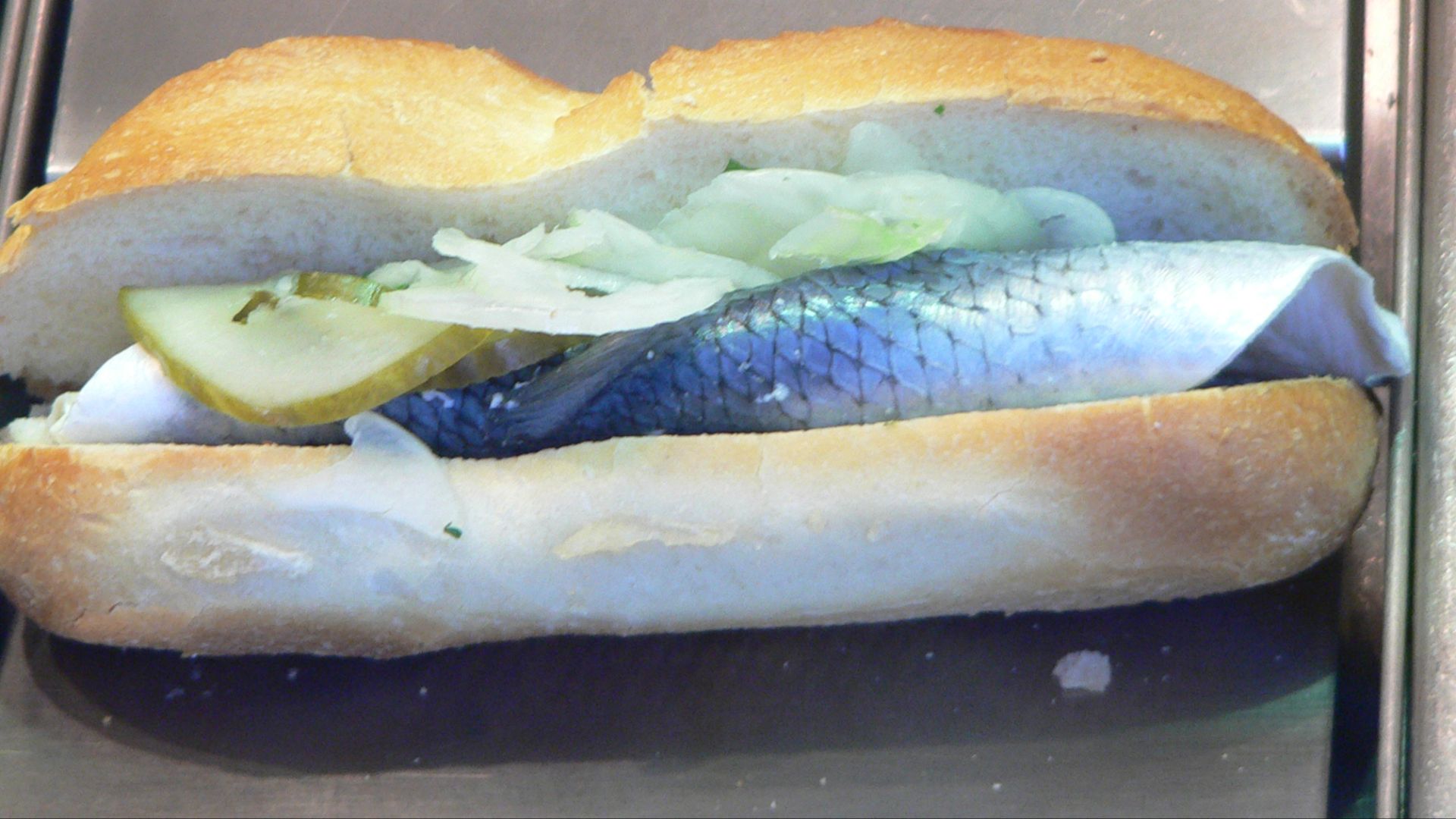 File:Fischbroetchen 01 (fcm).jpg