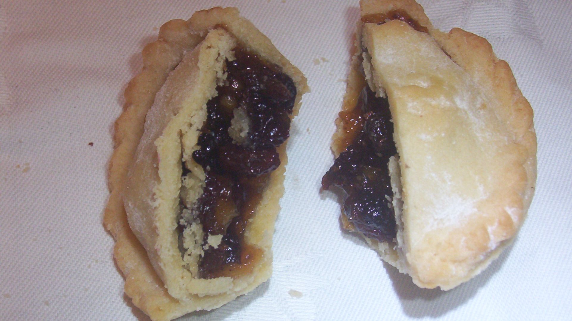 File:Mince Pie open.jpg