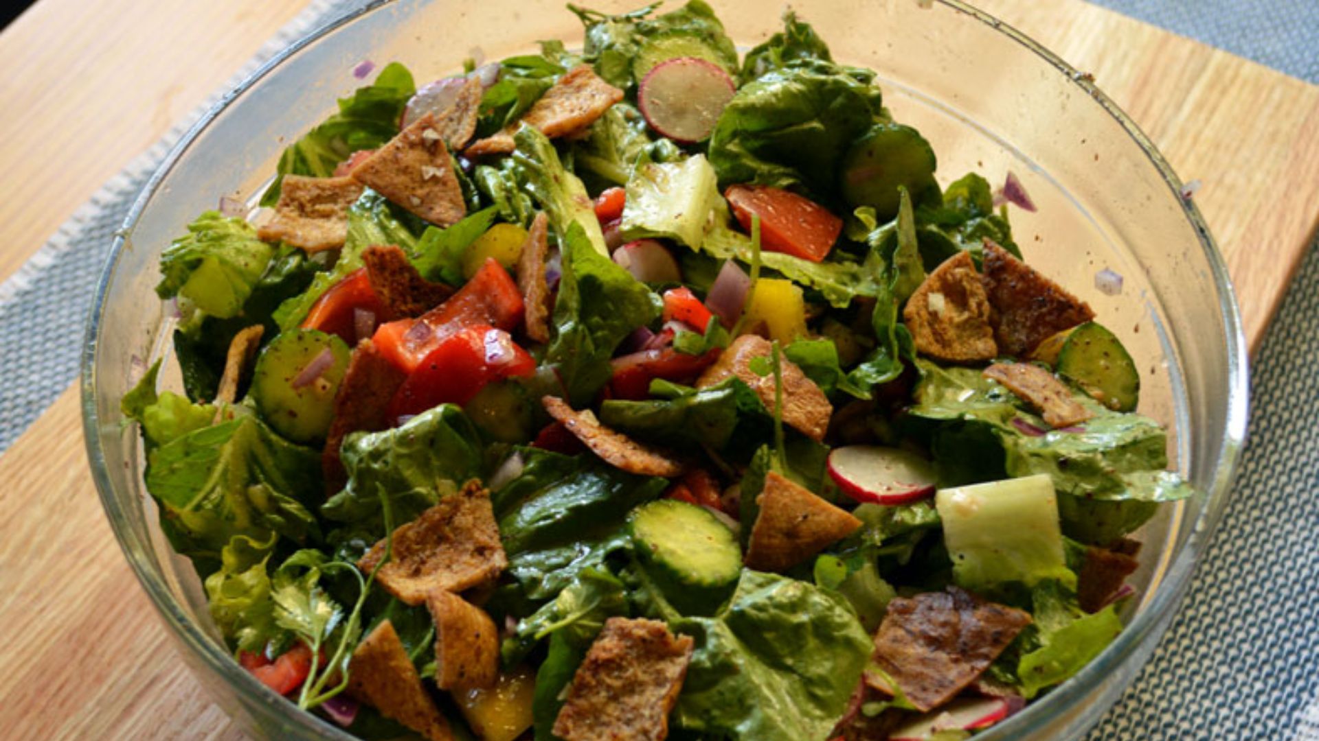 File:Fattoush mixed-salad.jpg