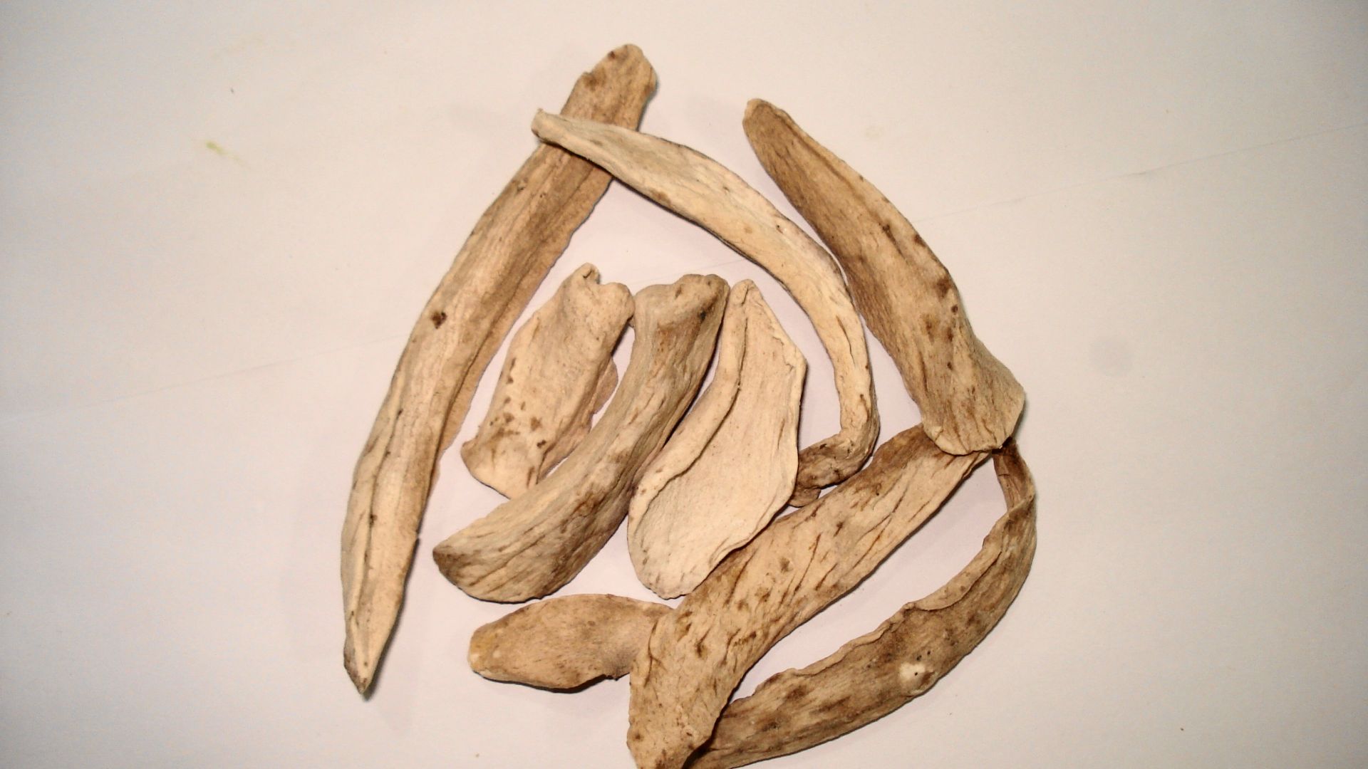 File:Dried Mango Slices.JPG