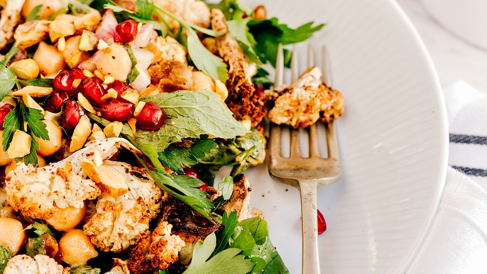 cauliflower with green vegetable