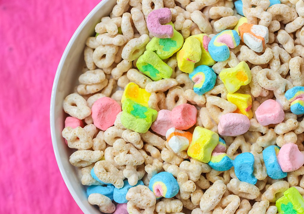 1024Px-Lucky Charms (14803357412)