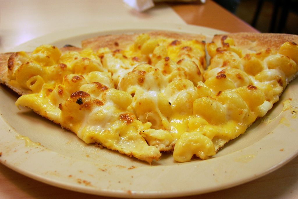1024Px-Cicis-Mac&Cheese-Pizza