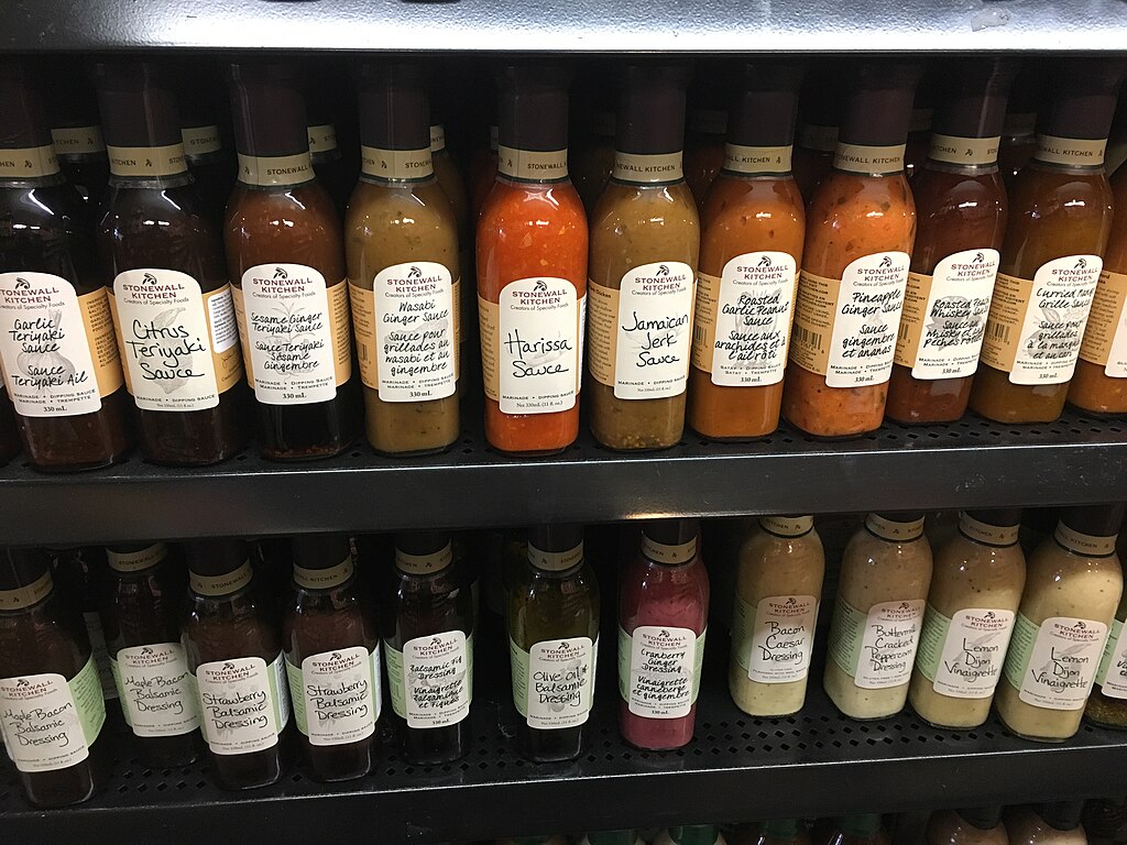 1024Px-Nicastro’s On The Market (24895467238)