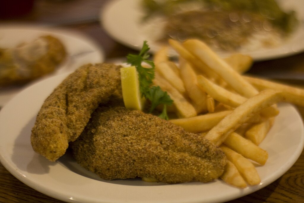 1024Px-Fried Catfish - Willie Mae's Scotch House Restaurant In New Orleans