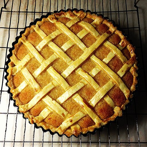 512Px-Mary Berry Treacle Tart (8131434026)