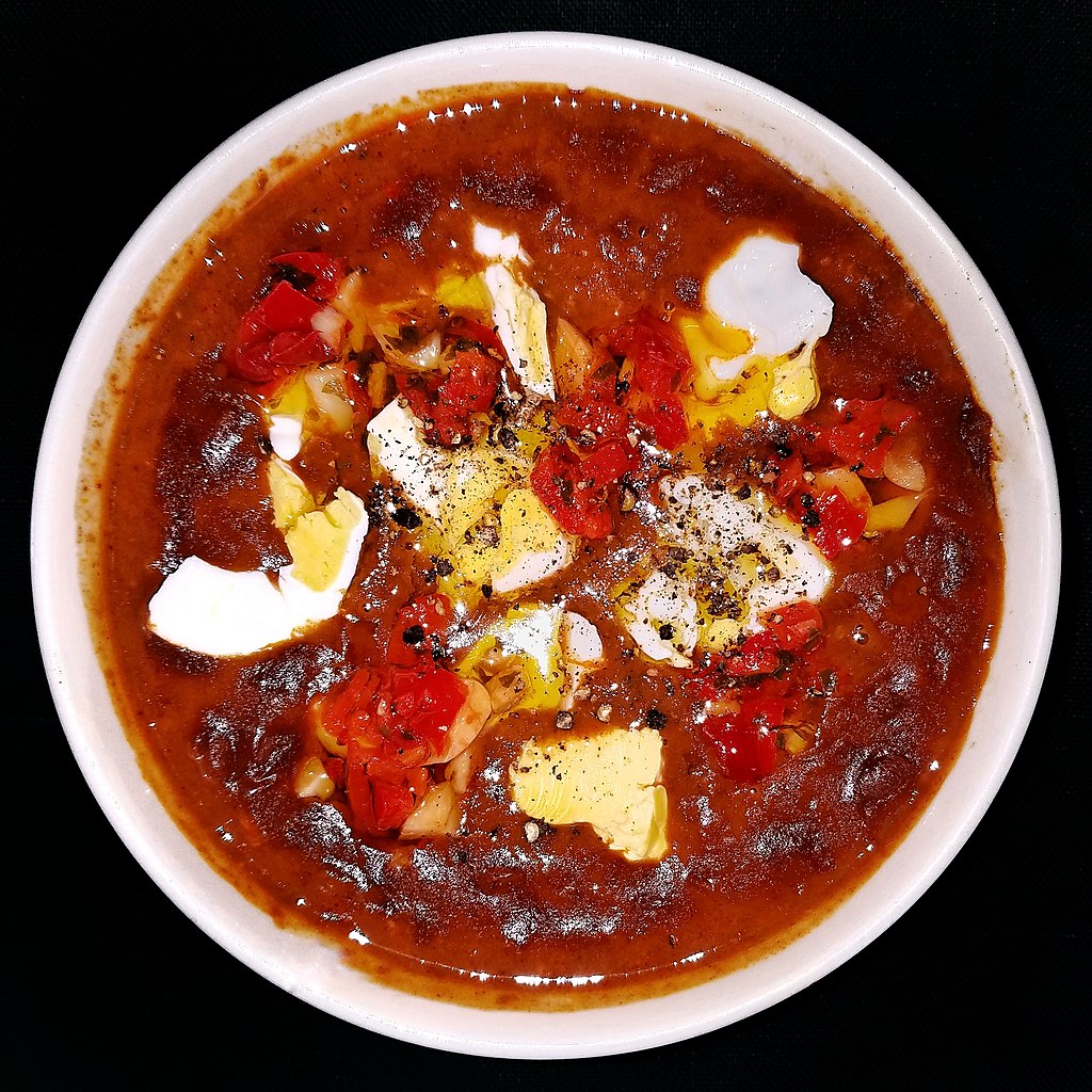 1024Px-Chili Con Carne With Beef, Beans, Chili Peppers, Garlic, Black Pepper, And A Soft-Boiled Egg - Massachusetts